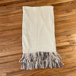 Size L Zara midi skirt in yellow eyelet with fringe bottom. Never worn!